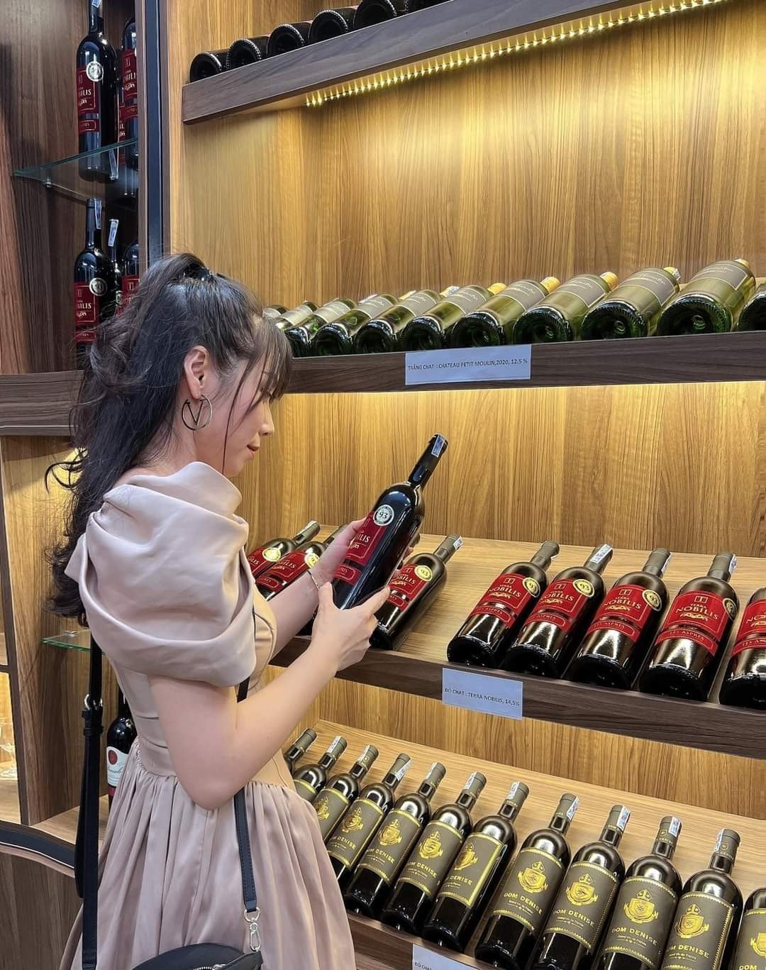 CH&Uacute;C MỪNG KHAI TRƯƠNG ĐẠI L&Yacute; Ở THANH H&Oacute;A CỦA TERRA DE VINS
